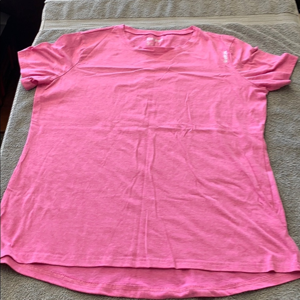 Ladies XL V neck T shirt XL